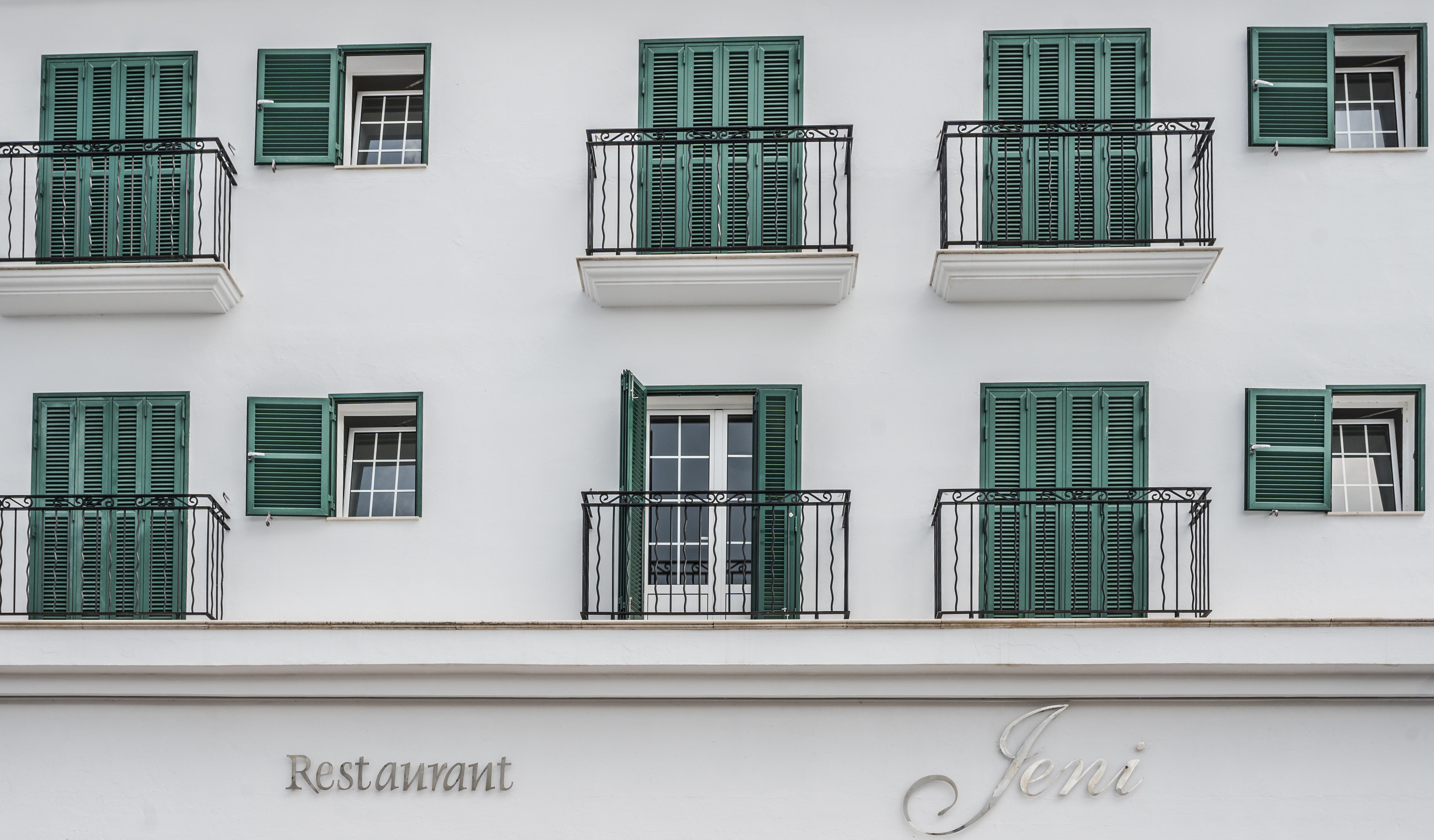 Hotel Jeni & Restaurant Es Mercadal Exteriör bild